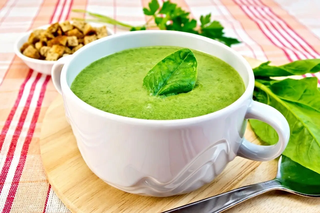 Cayenne Lemony Green Soup with Brown Rice