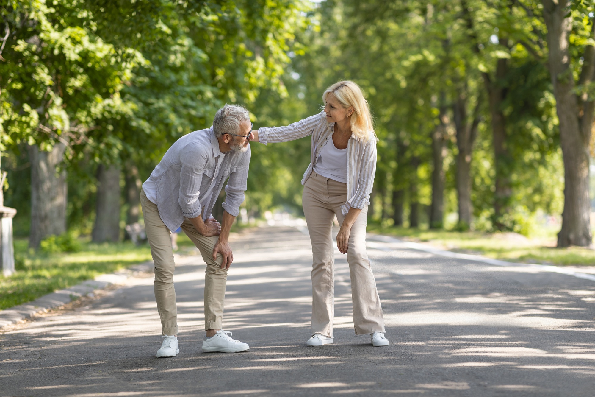 How Spinal Decompression Can Relieve Chronic Pain and Improve Mobility for Retirees